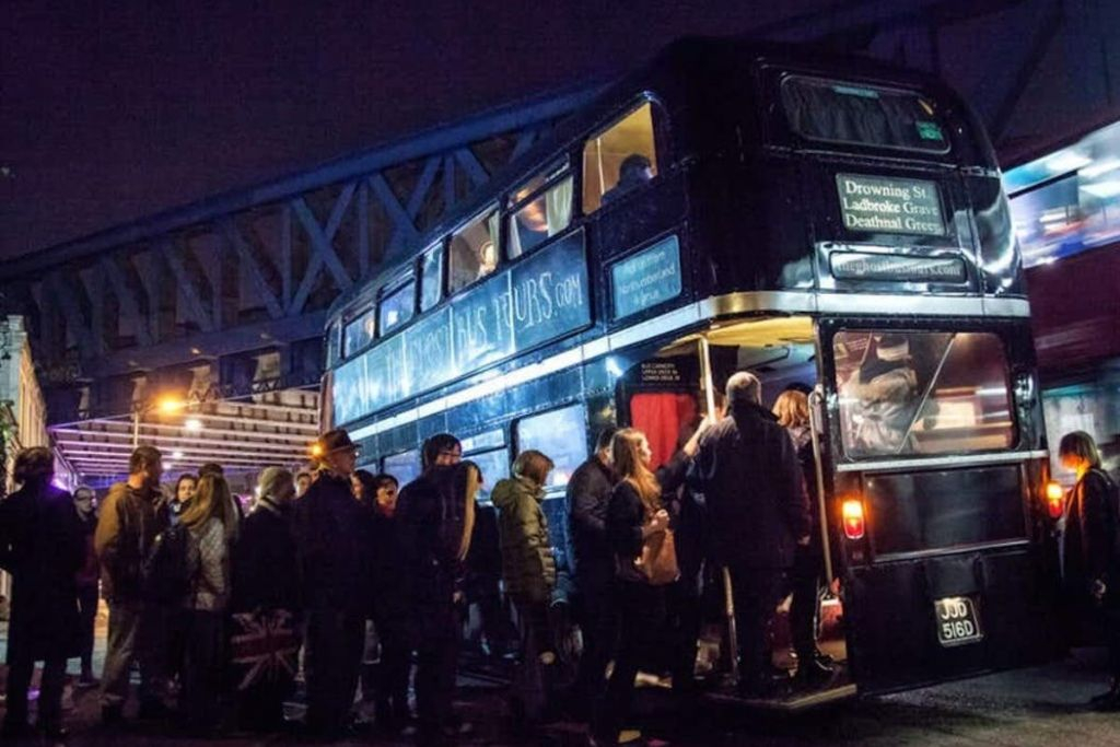 Londra: Visita guidata ai luoghi del film di Harry Potter + tour combinato con bus fantasma