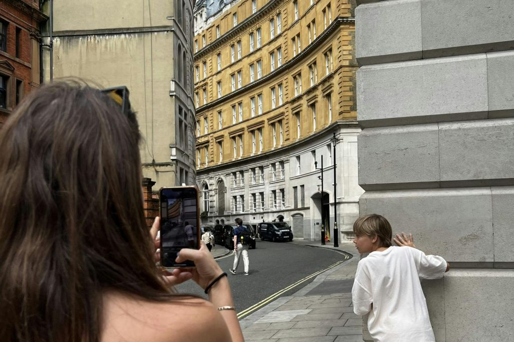 Londra: Visita guidata ai luoghi del film di Harry Potter + tour combinato con bus fantasma