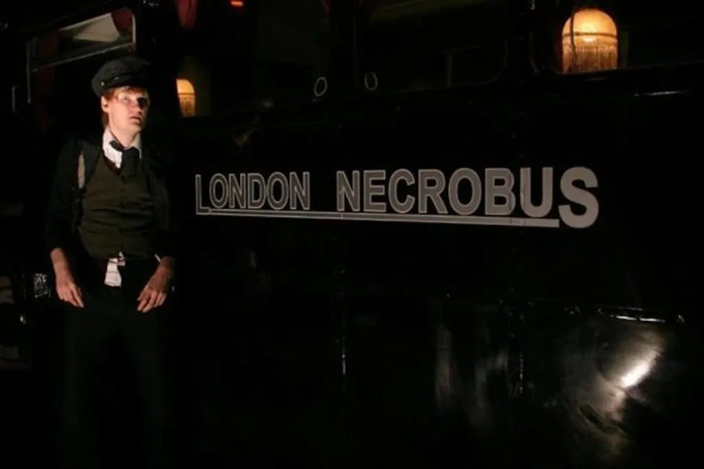 London: Guided Harry Potter Film Sites Visit + Ghost Bus Combo Tour