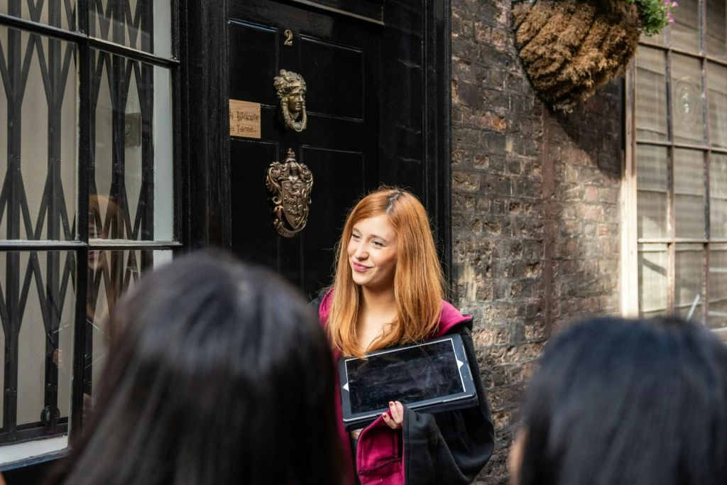 Londres: Visita guiada aos locais de filmagem de Harry Potter + excursão combinada de aventura do Shrek