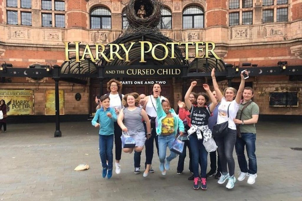 Londres: Visita guiada aos locais de filmagem de Harry Potter + excursão combinada de aventura do Shrek