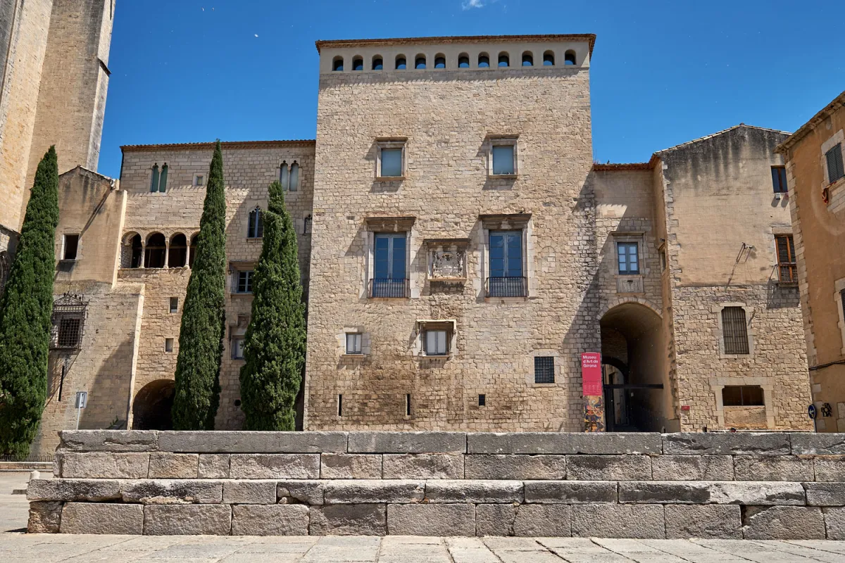 Girona Episcopal: Museu d’Art de Girona, Basílica de Sant Feliu y Catedral de Girona