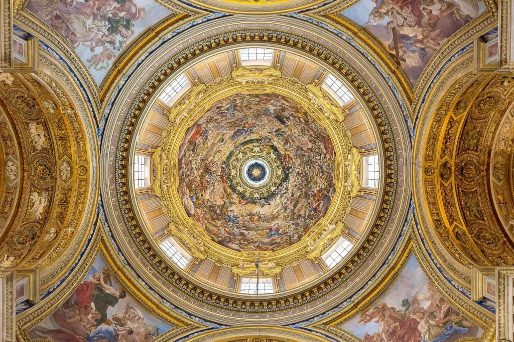 Sant'Agnese in Agone and Crypt: Accompanied Entrance