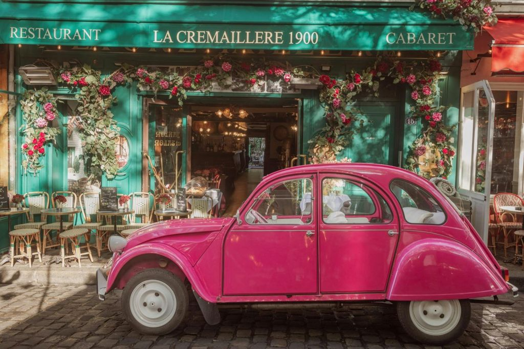 Paris: Half-Day Private Tour in a Pink Citroën 2CV