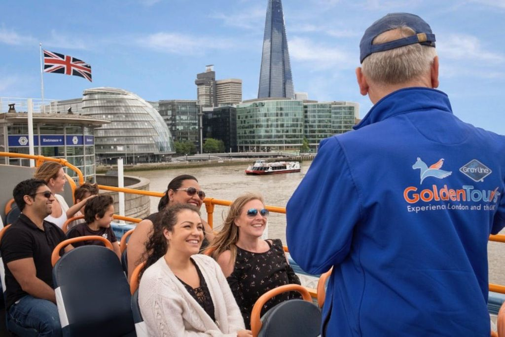 London: Hop-on Hop-off Bus Tour + Audio Guide