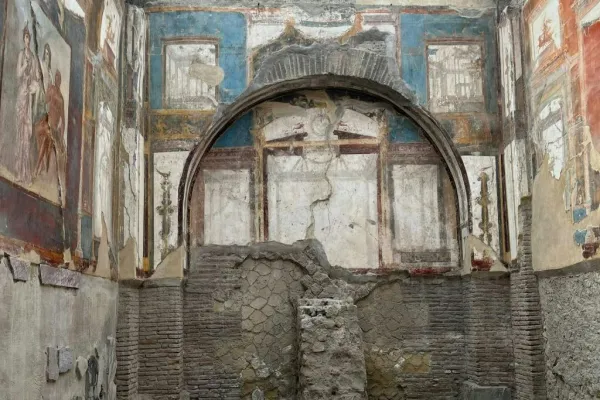 Ercolano: Trasporto andata e ritorno da/per Napoli