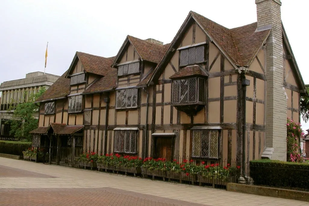 Oxford, Stratford, The Cotswolds & Warwick: Full-Day Guided Tour from London