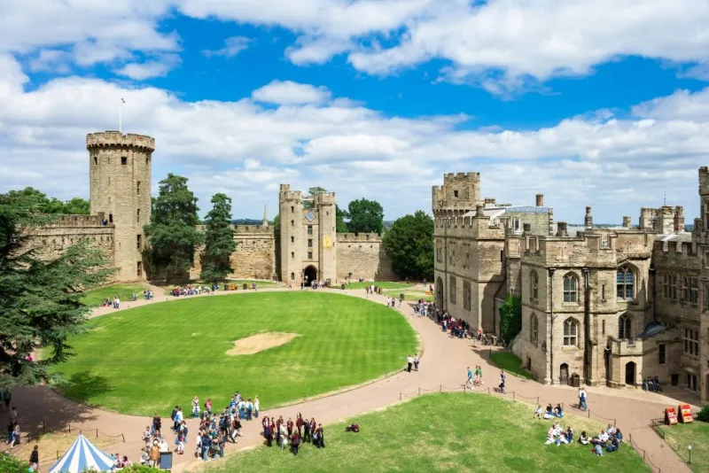 Oxford, Stratford, The Cotswolds & Warwick: Full-Day Guided Tour from London