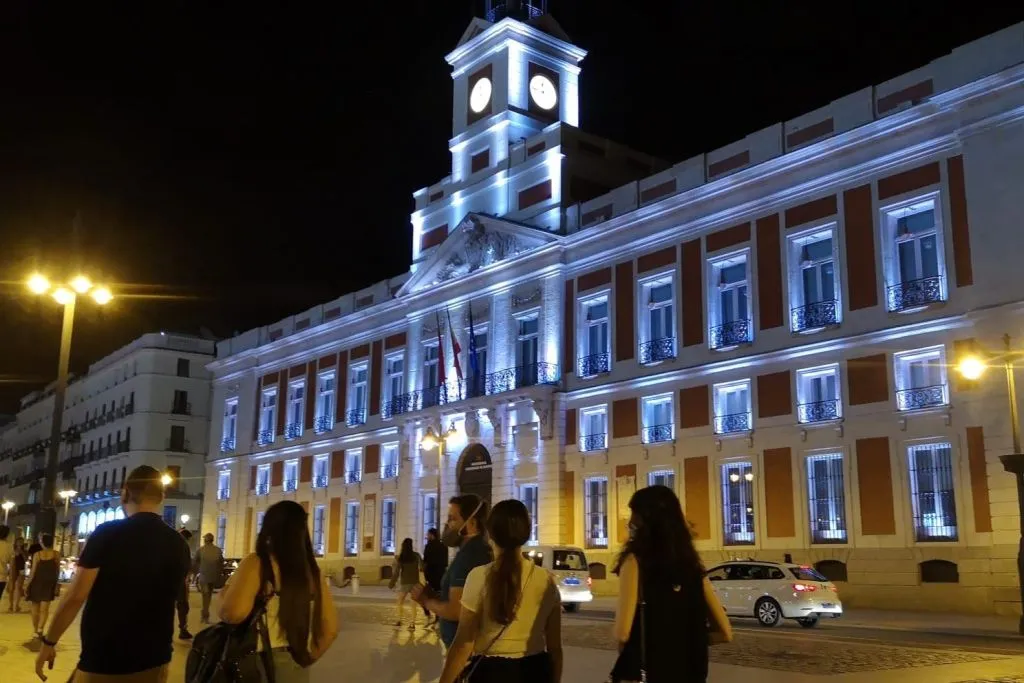 Madrid: Guided Walking Tour in Spanish