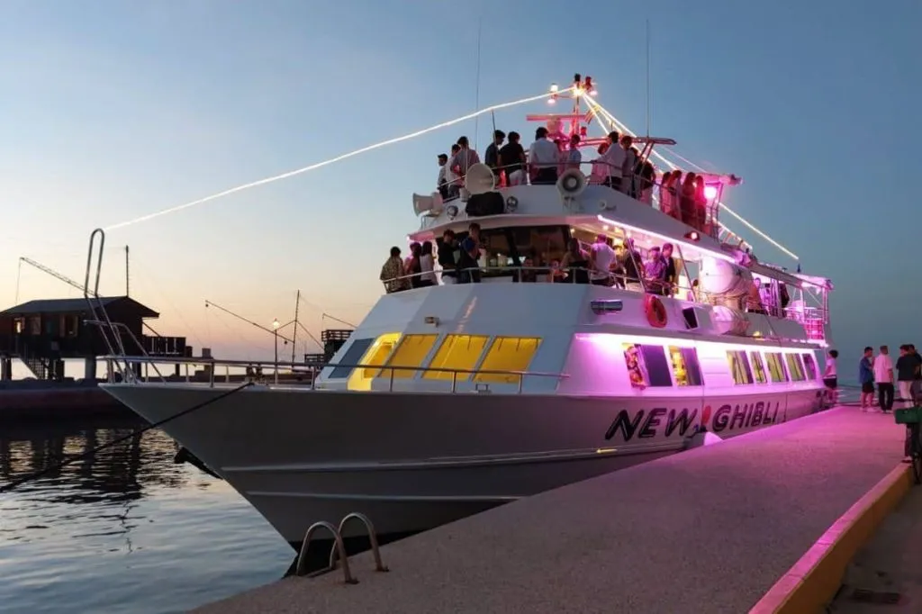 Milano Marittima: Romagnola Riviera Half-Day Boat Tour