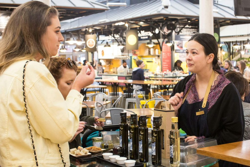 Lisbon: Guided Brunch Tour + Drinks