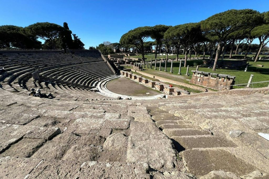 Ostia Antica: Guided Tour from Rome with Lunch