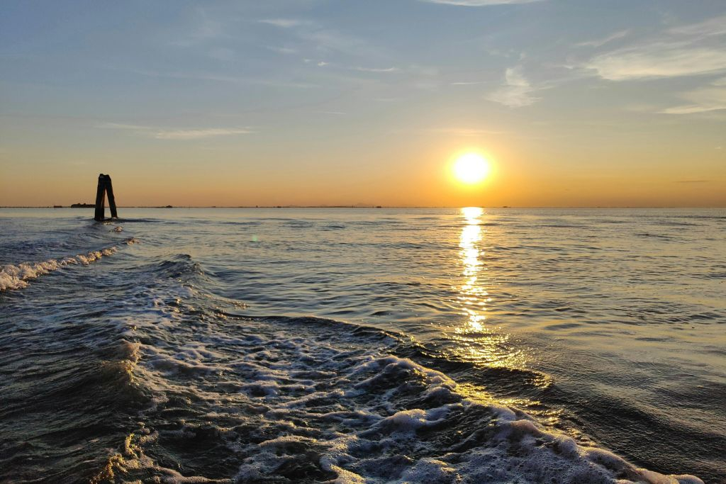 Chioggia: Guided Venetian Lagoon Sunset Boat Tour