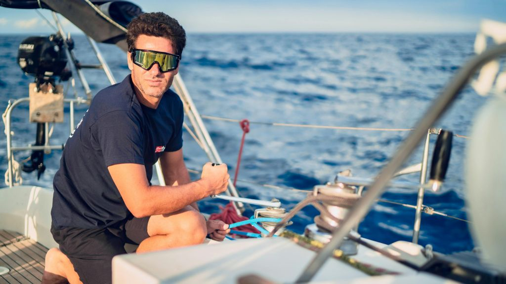 Aci Trezza: Tour in barca a vela da Catania + Aperitivo