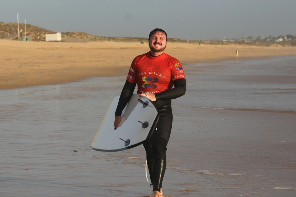 Private Surf Experience: 1 to 4 People Session