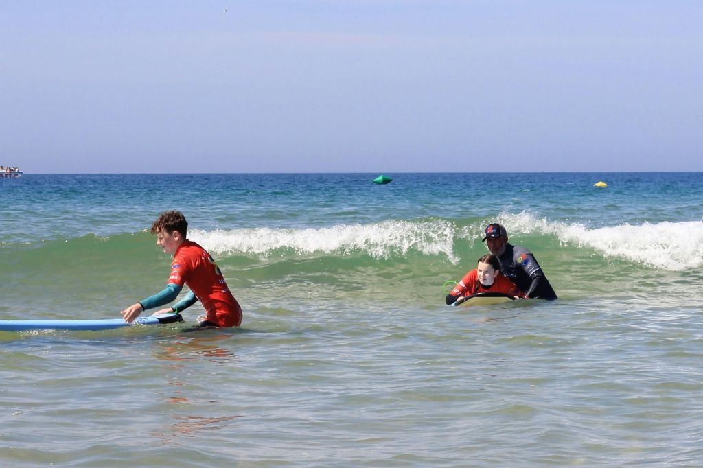 Private Surf Experience: 1 to 4 People Session