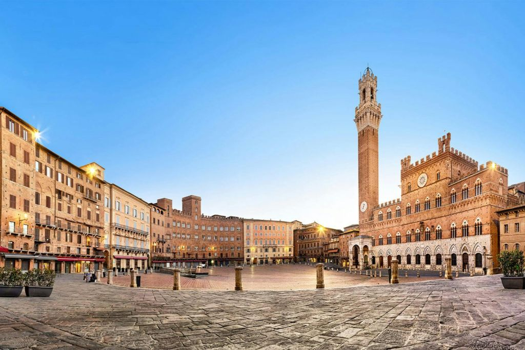 Palazzo Chigi Zondadari : Entrée + Visite guidée + Concert d'opéra