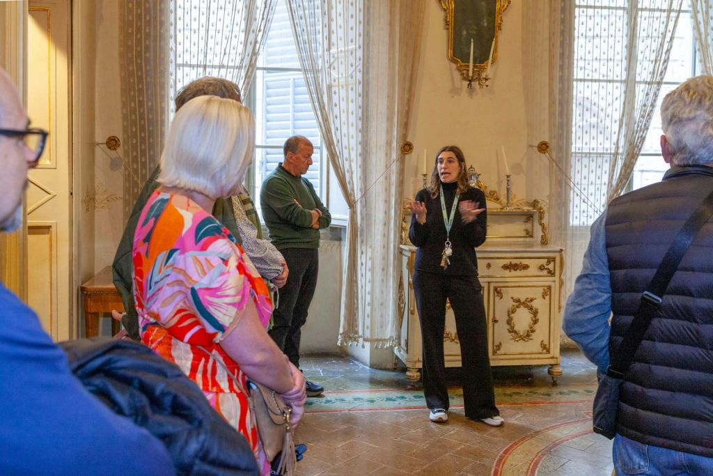 Palazzo Chigi Zondadari : Entrée + Visite guidée + Concert d'opéra