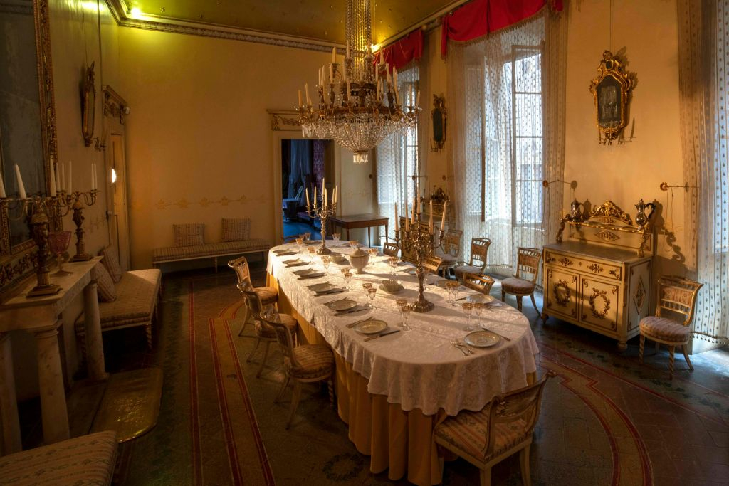 Palazzo Chigi Zondadari : Entrée + Visite guidée + Concert d'opéra