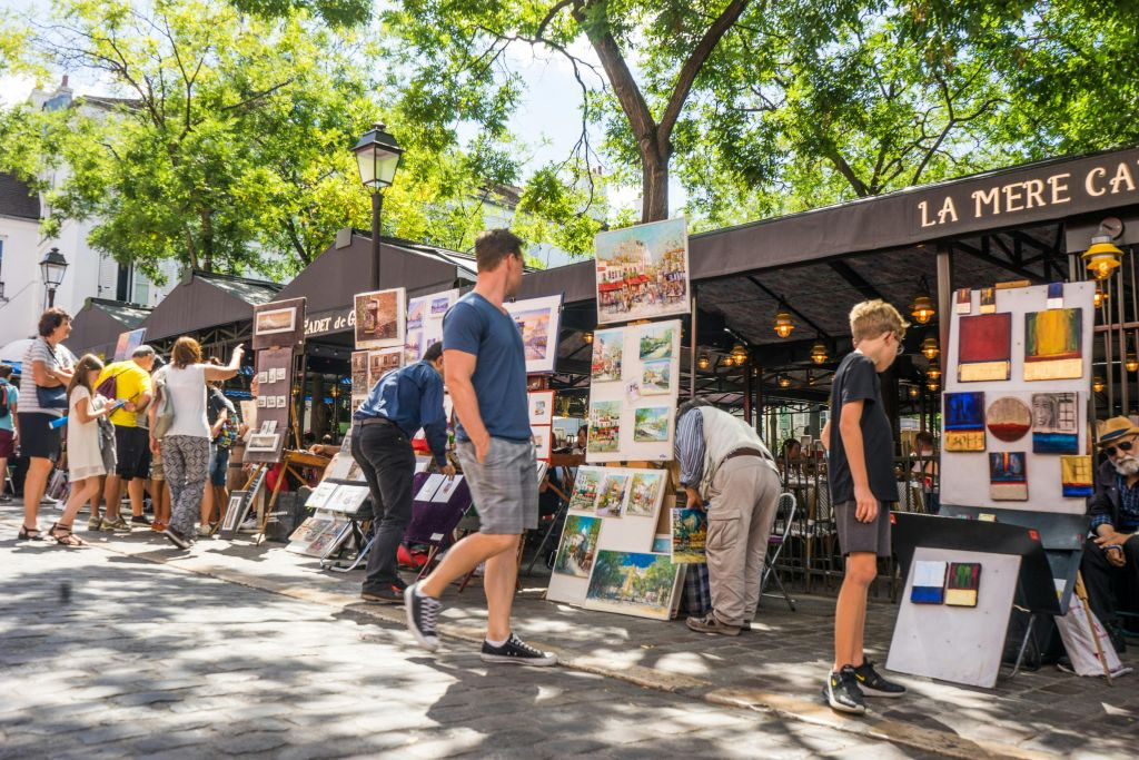 Montmartre District: Walking Tour