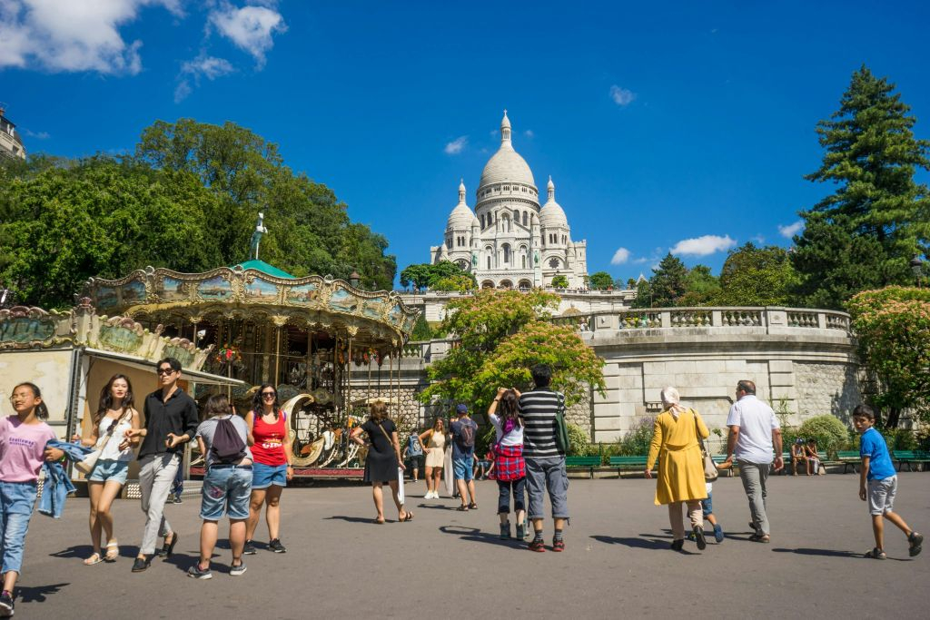 Montmartre District: Walking Tour
