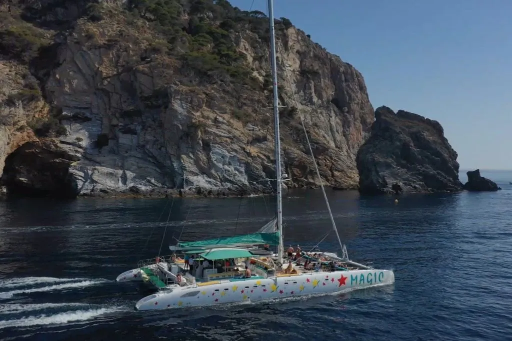 Cap Norfeu y Cadaqués: Excursión en velero desde Roses