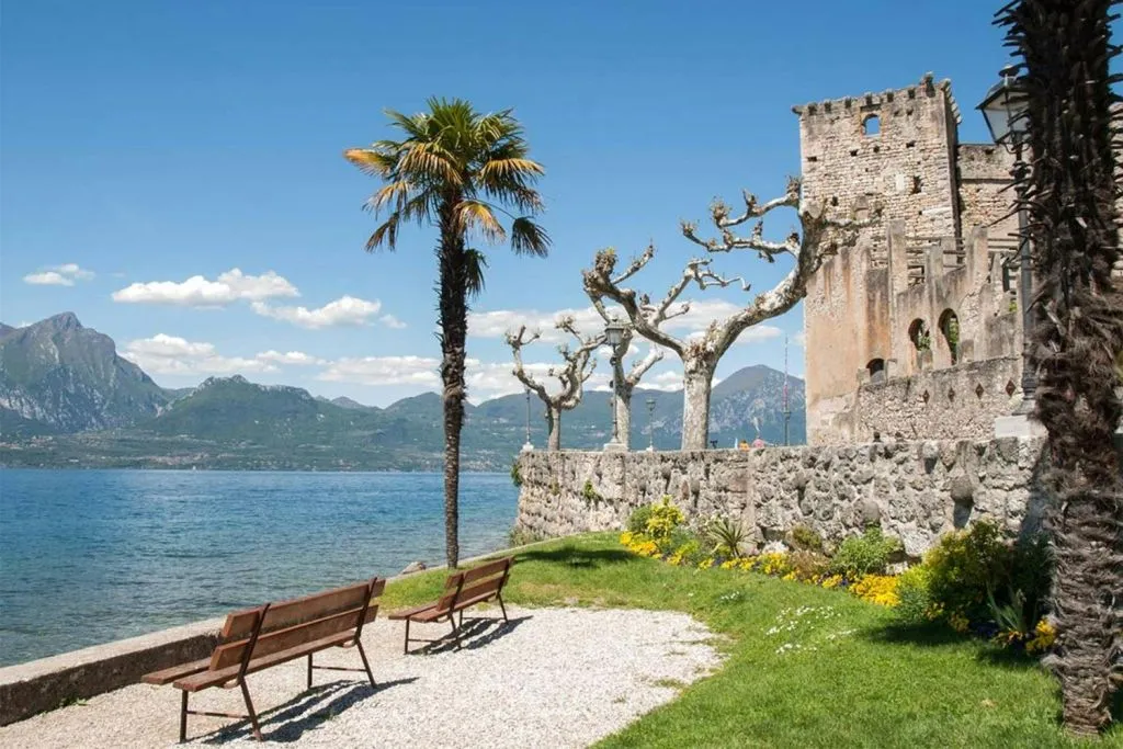 Torri del Benaco: autobus + treno del Garda Link da Venezia