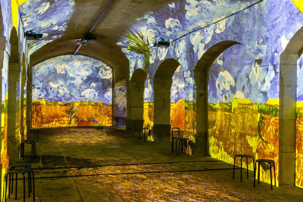 Lisbon: Living Van Gogh Exhibition at Mãe d'Água das Amoreiras Reservoir