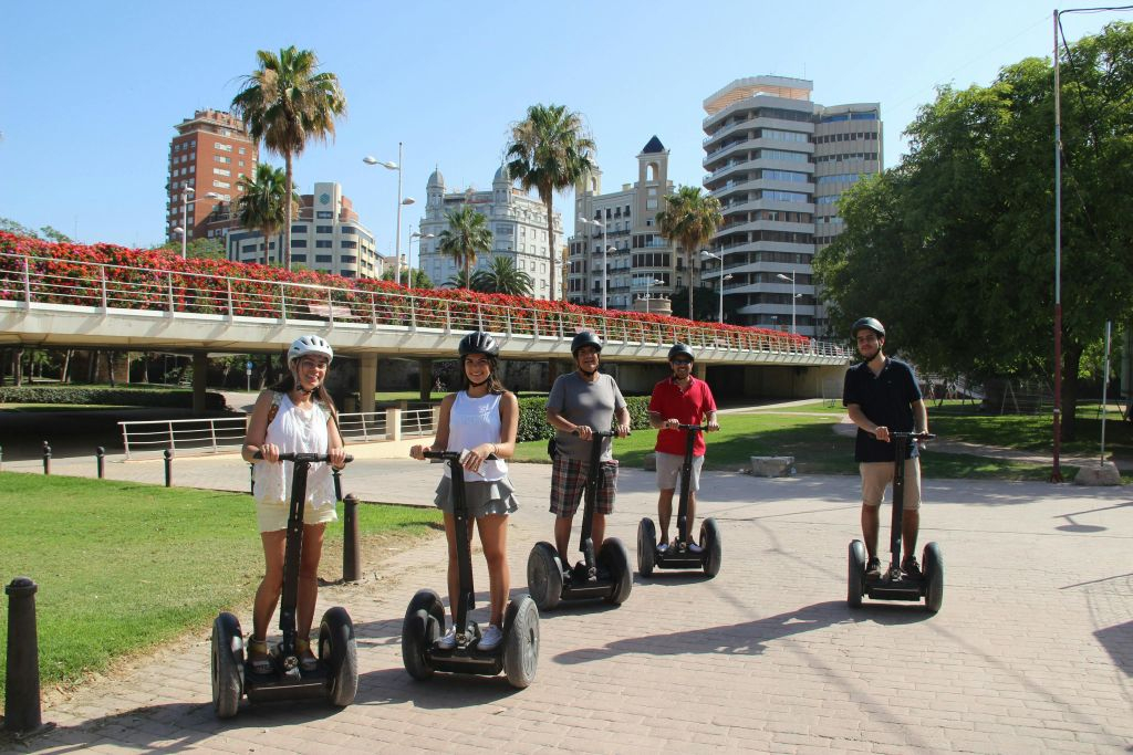 Valencia: Guided Segway Tour