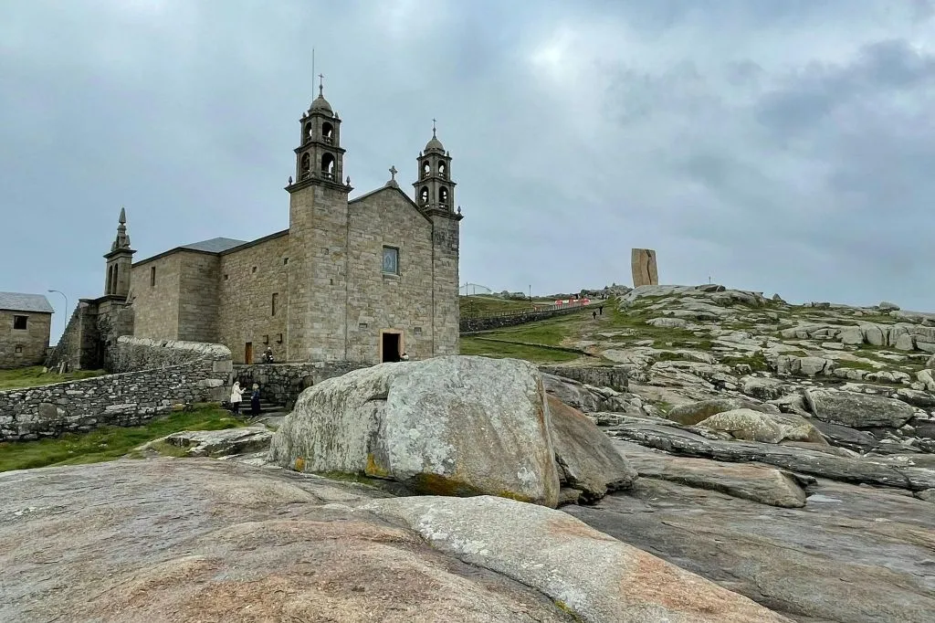 Finisterre & Costa da Morte: Guided Tour from Santiago de Compostela + Transfers