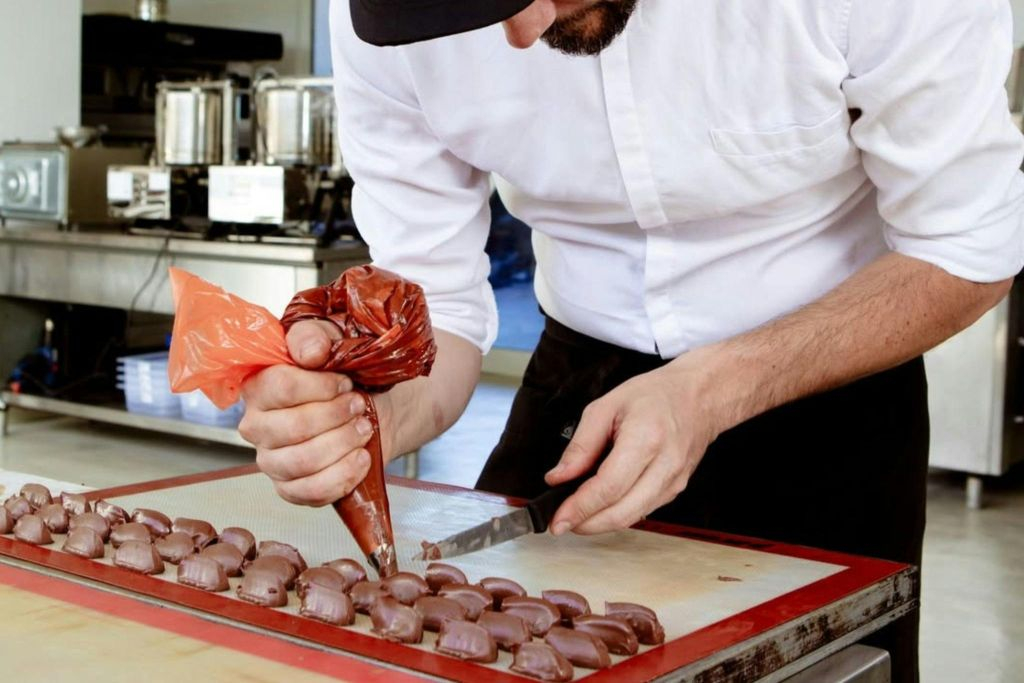 Turin: Guided Chocolate Factory Tour + Tasting
