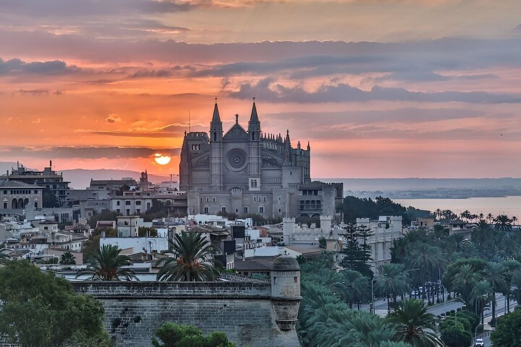 Palma de Mallorca: Passeio particular a pé pelas atrações imperdíveis