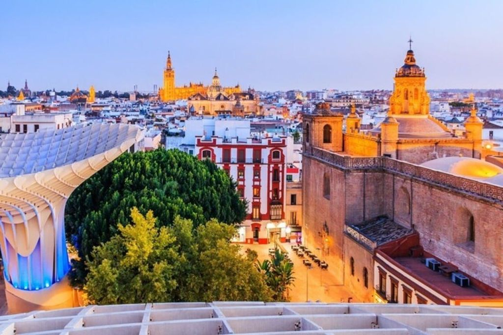 Seville: Jewish Quarter & Santa Cruz Group Walking Tour