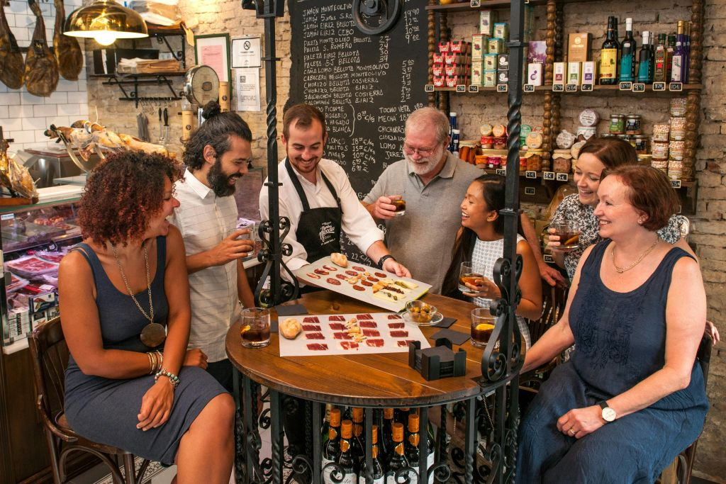 Seville: Guided Food Tour + Flamenco Show