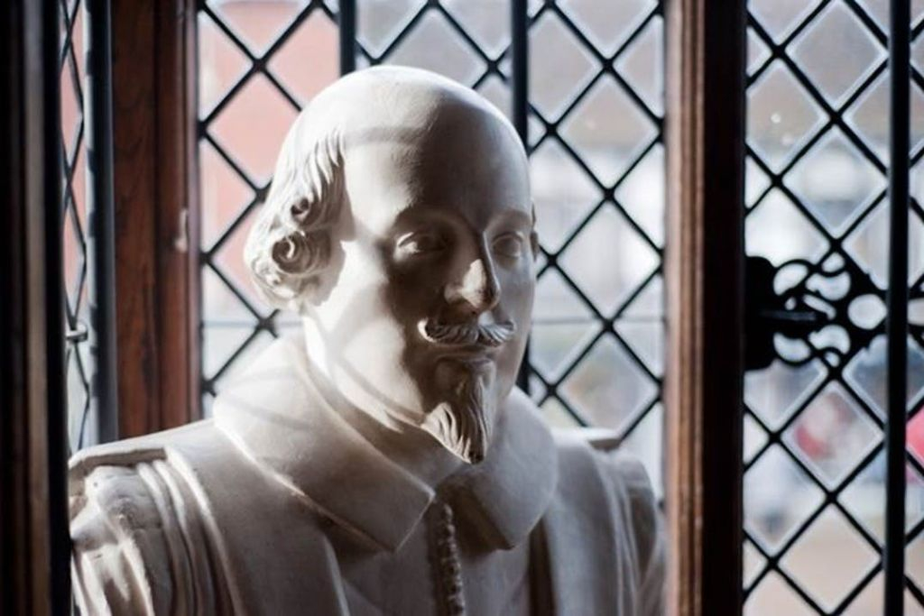Shakespeare's Stratford & Cotswolds: Guided Tour from London