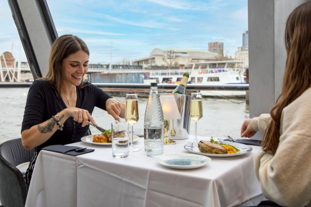 Londra: Crociera con pranzo sul Tamigi