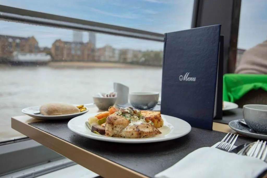 London: River Thames Lunch Cruise