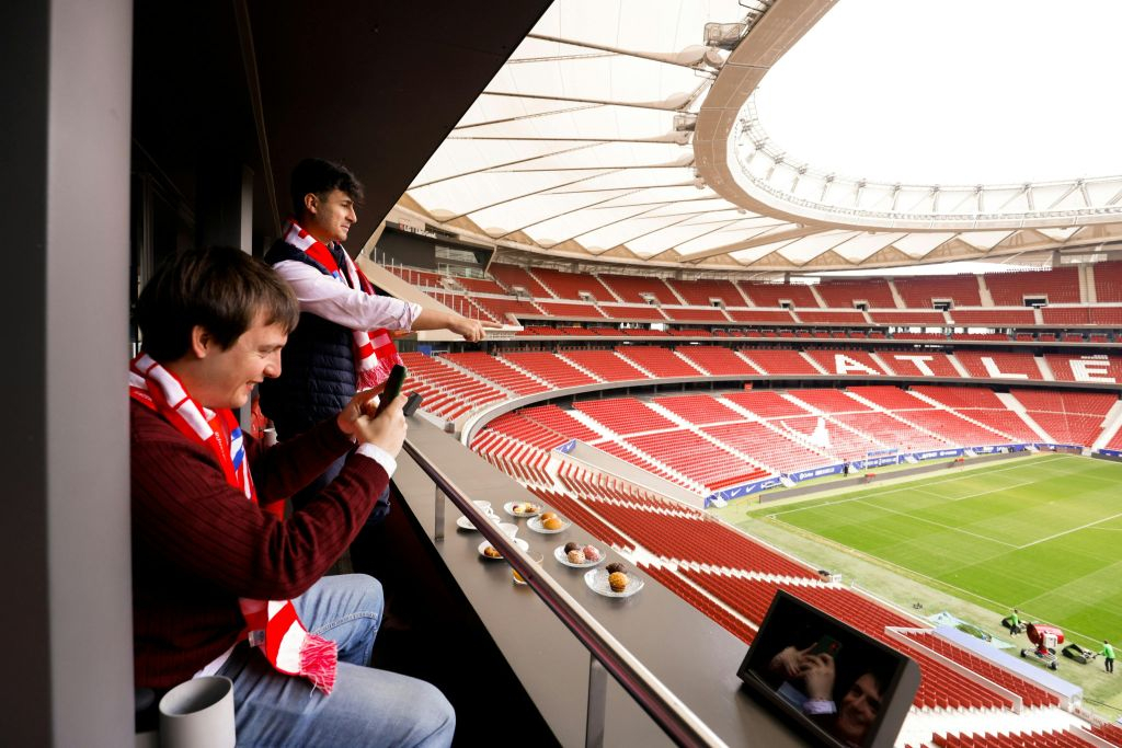 Riyadh Air Metropolitano: Premium Tour + Breakfast at Simeone's Private Box