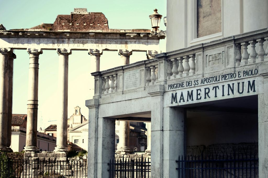 Rome Ciampino Airport Roundtrip + Colosseum + Vatican Museums + Rome Audio Guide