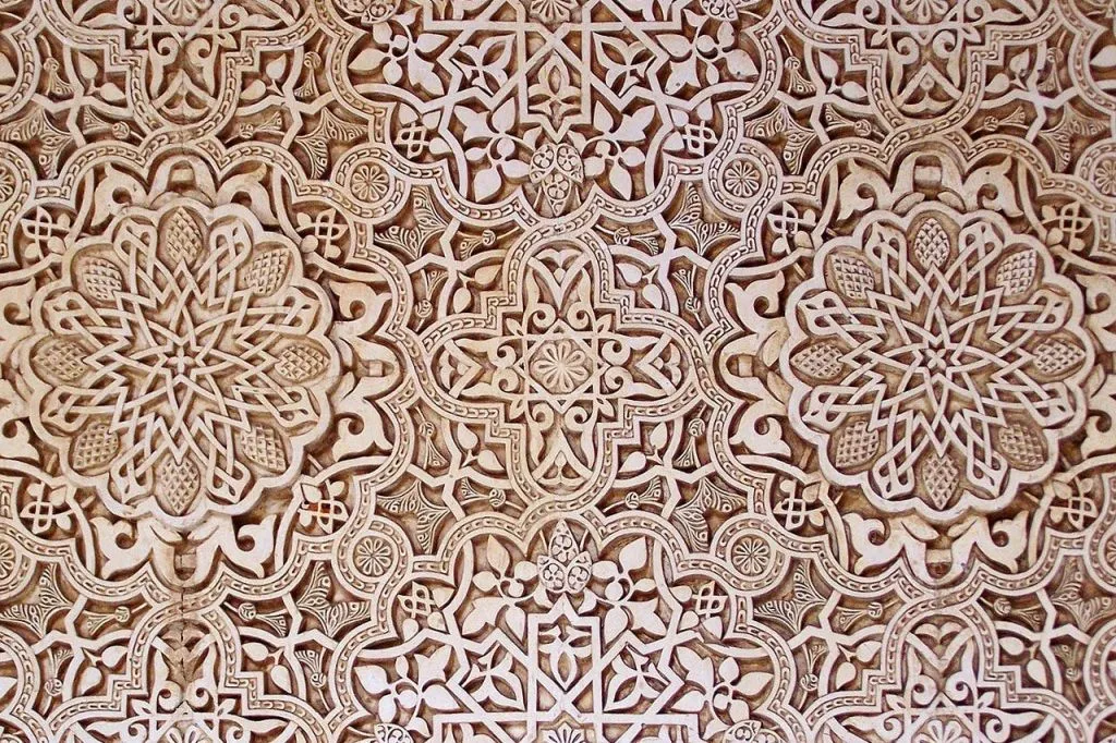 Alhambra: Visita guiada nocturna + City Pass