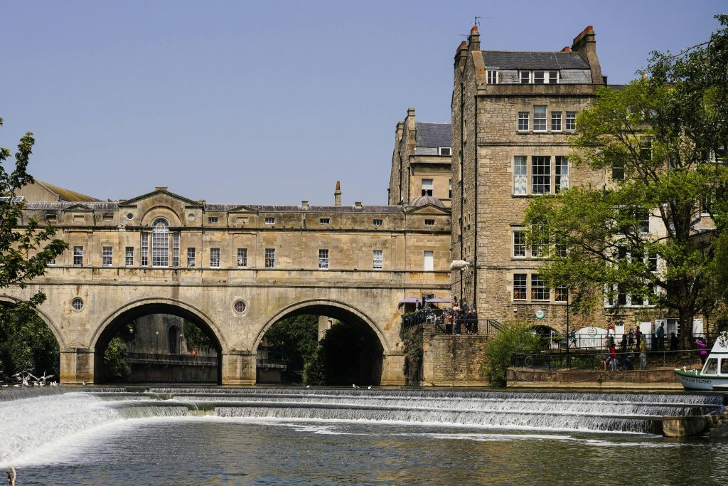Stonehenge, Bath & Windsor: Guided Day Tour from London