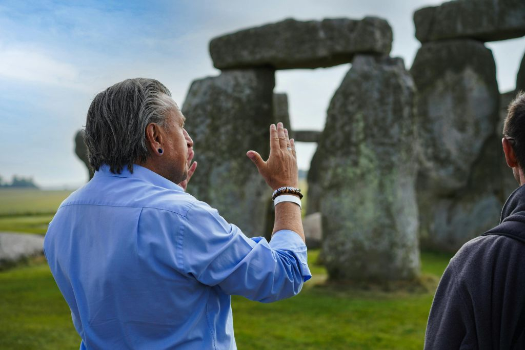 Stonehenge, Bath & Windsor: Guided Day Tour from London
