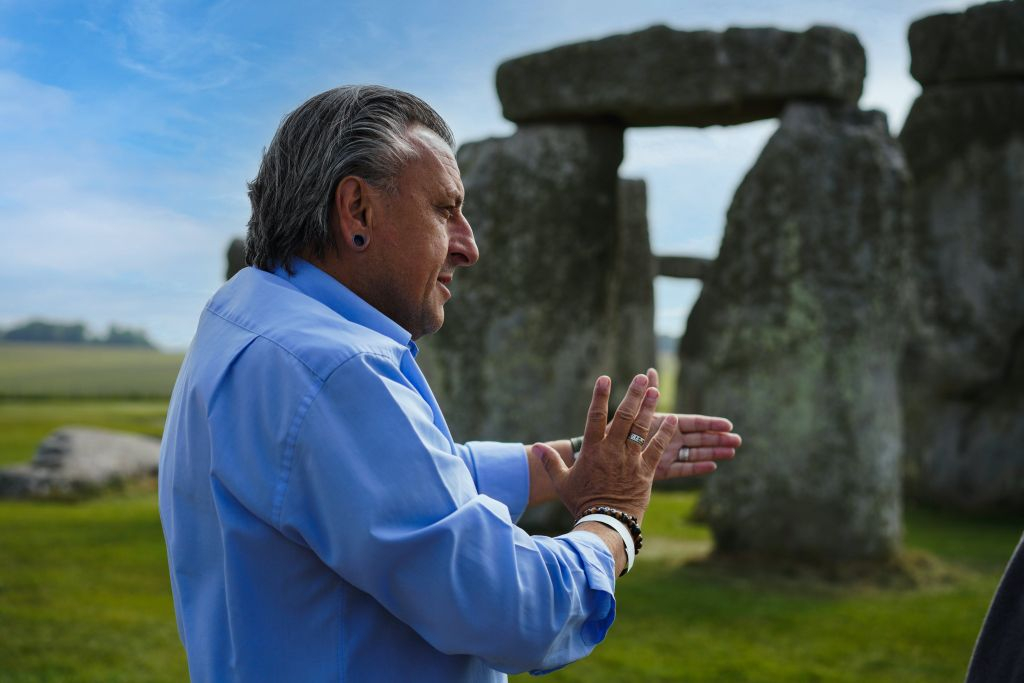 Stonehenge, Glastonbury Abbey & Avebury: Guided Day Trip from London