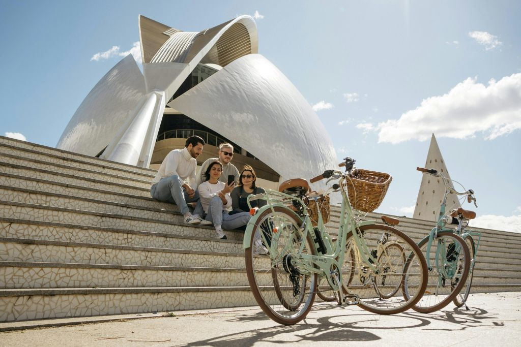 Valencia: Audio-Guided Bike Tour