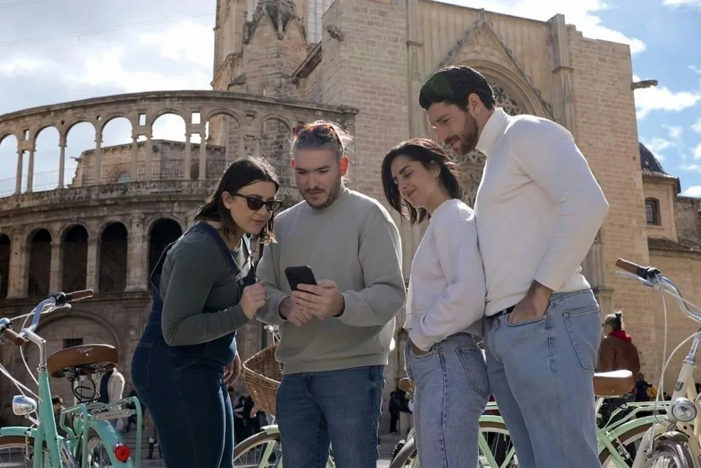 Valencia: Audio-Guided Bike Tour