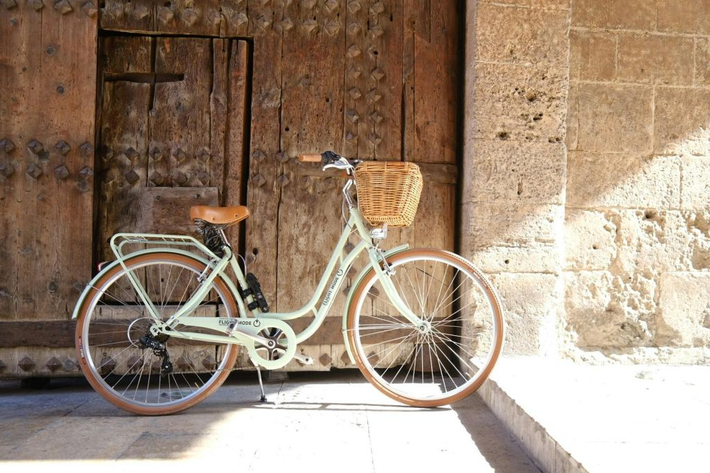 Valencia: Audio-Guided Bike Tour