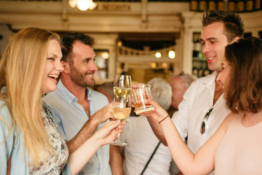 Seville: Tapas, Taverns and History Guided Tour