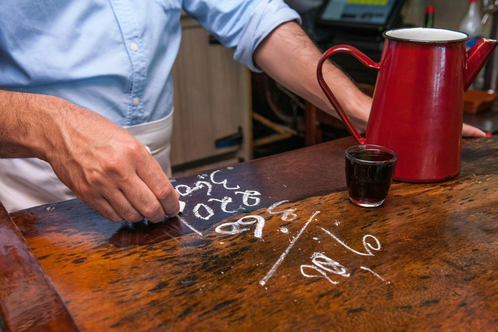 Seville: Tapas, Taverns and History Guided Tour