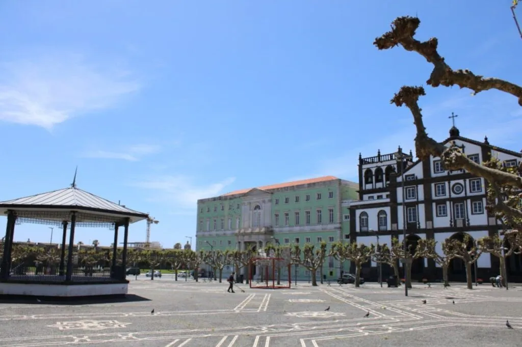 Ponta Delgada: Half-Day City Tour