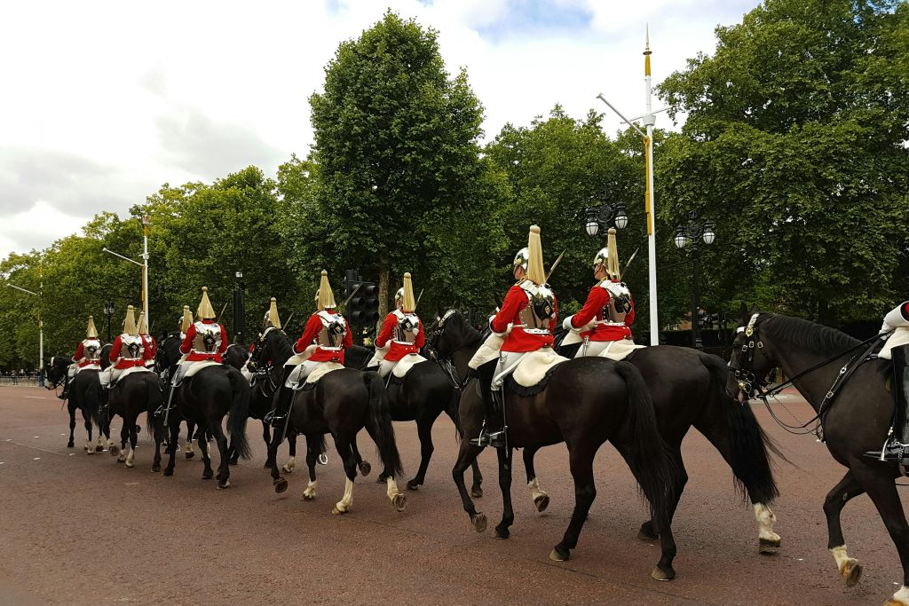 See 40+ London Sights: Fun Local Guide